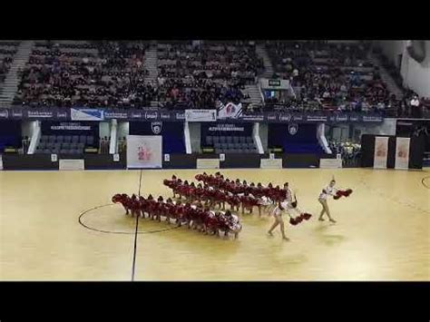 Grande pompon junior Grâces Twirling Club championnat de France