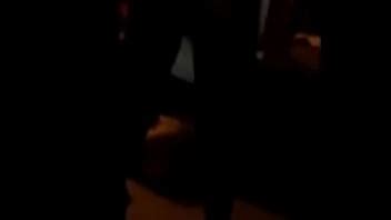 Fille blonde éjacule et branle sa queue sur son visage XVIDEOS