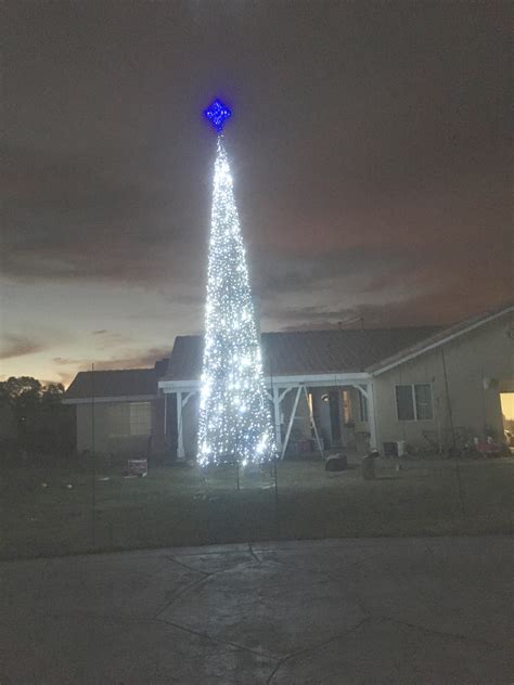 30ft Christmas tree for the front yard (still not done decorating) : r ...