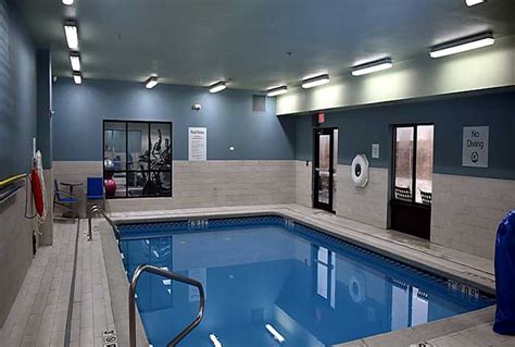 Amenities Holiday Inn Express and Suites Wichita Airport Mcpherson ...