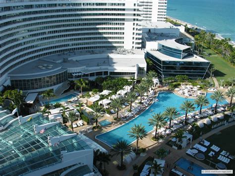 MalibuStrings Bikini Competition Dawn And Jeni Gallery