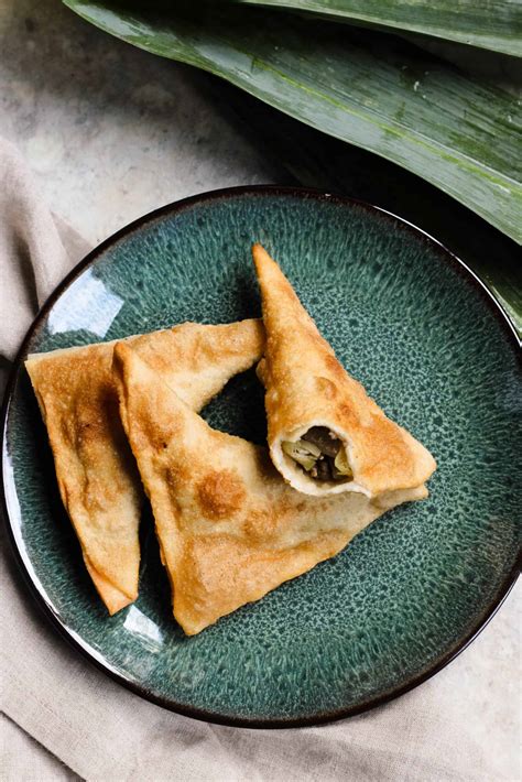 How to Make Samosas (A Recipe from Djibouti) - The Foreign Fork