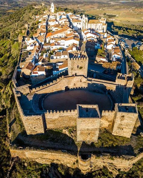 Stay In Monsaraz A Bone White And Perfectly Preserved Medieval Fort