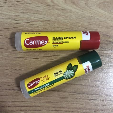 Carmex ลิปบาล์ม Lip Balm Medicated Spf 15 Lip Protectant Sunscreen