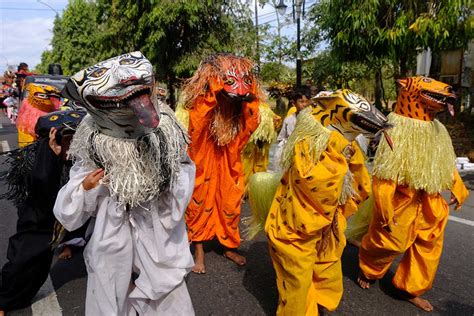 Kemeriahan Kirab Budaya Moro Borobudur 2023 Di Magelang