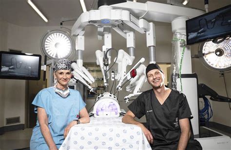 Tygerberg Hospital at forefront of surgical training with da Vinci robot