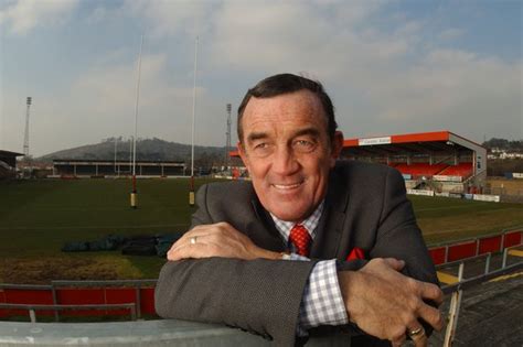 Wales rugby legend Phil Bennett dies aged 73 - Wales Online