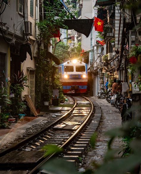 How To Get To The Famous Hanoi Train Street Sarah Adventuring