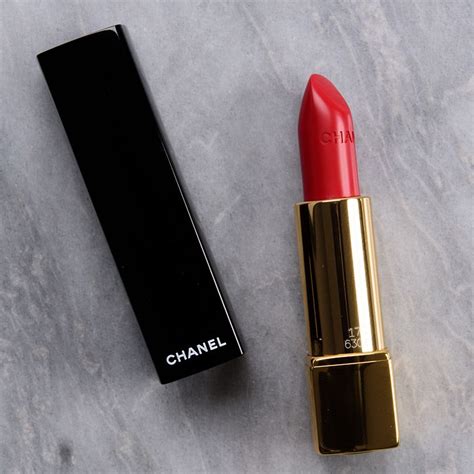 Chanel Emblematique And Independante Rouge Allure Lipsticks Reviews