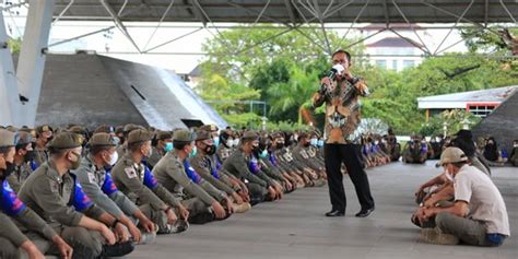 Wali Kota Makassar Ingatkan Satpol Pp Lebih Humanis Saat Ppkm Merdeka