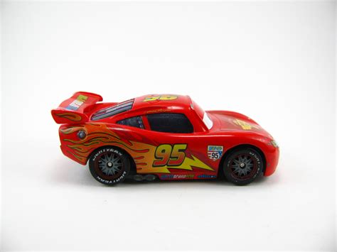 Lightning McQueen | Lightning mcqueen, Toy car, Mcqueen