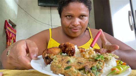 ALMOÇO DE HOJE AQUI NA ROÇA FRANGO FRITO OMELETE ARROZ FEIJÃO DELÍCIA