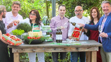 Gastronomen Laden Wieder Zum Spargelfest Auf Hof Umberg Ein