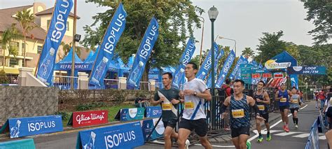 Medan Naik Turun Jadi Tantangan Peserta Marathon CitraLand 2022 Suara