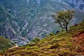 Helder Barros Aldeias De Portugal Num Vale Profundo A Cerca De