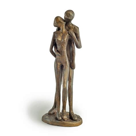 Zd11075 Couple Kissing Bronze Anniversariesremembered