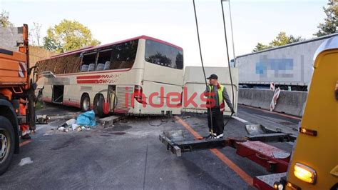 Aksidentohet Autobusi Nga Kosova N Austri Dyshohet P R T L Nduar