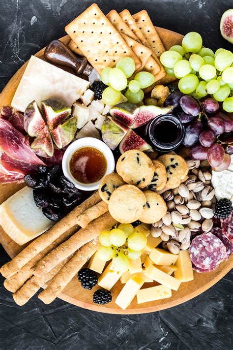 15 Easy Party Platter Ideas For Crowds Insanely Good