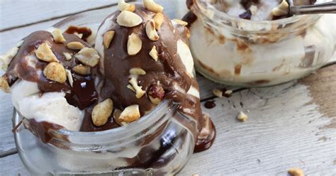 Vegan Peanut Butter Hot Fudge Sundae • It Doesn T Taste Like Chicken