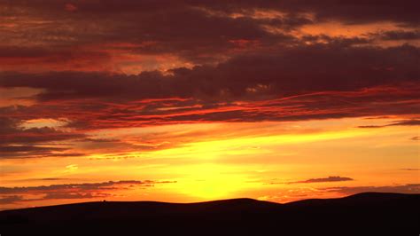 Palouse Sunset 1293973 Stock Video at Vecteezy