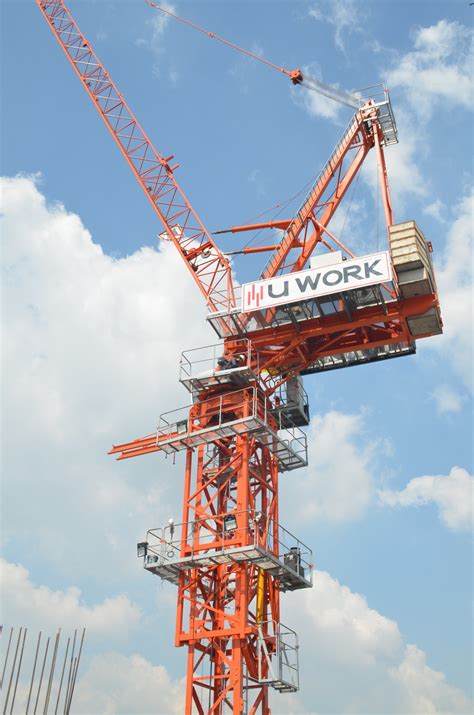 Chinese Qtd T Tower Crane Anti Collision System China Luffing