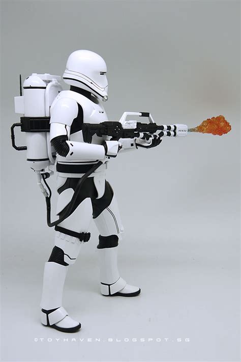 Toyhaven Hot Toys Star Wars The Force Awakens Th First Order