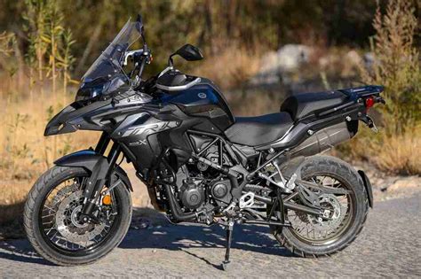 Twin Cylinder Bikes In India Key Specifications And Prices