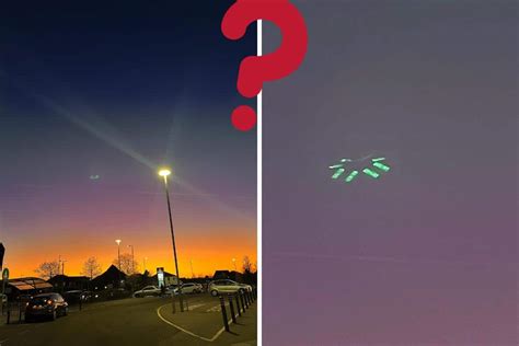 Mysterious Green Glowing UFO Spotted Over England GreekReporter