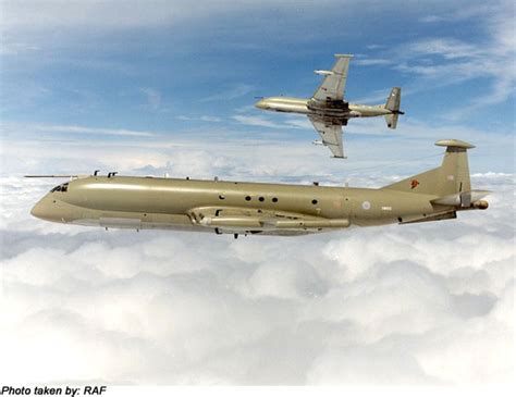 British Aerospace Nimrod - CombatAircraft.com