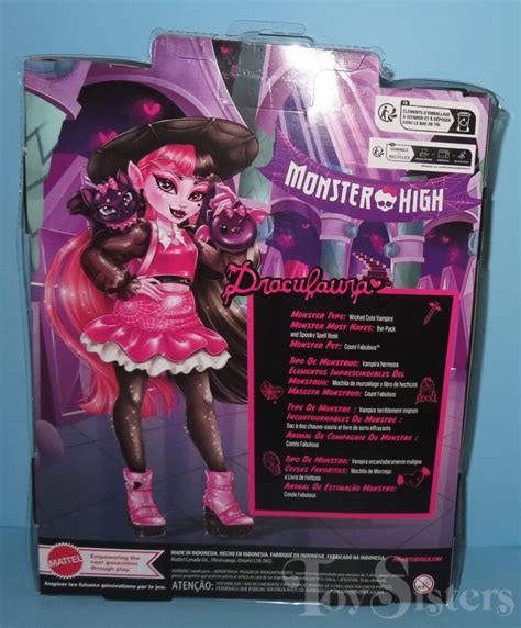 Monster High Signature Draculaura 2023 Toy Sisters