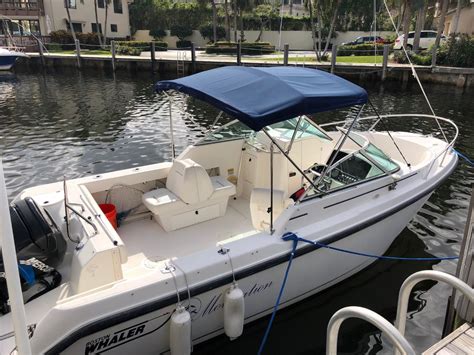 21 Boston Whaler Ventura 2001 Delray Beach 100869792