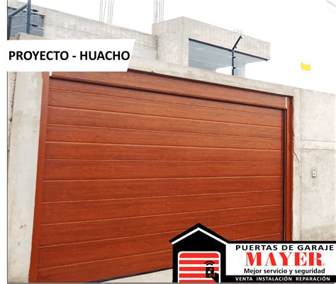 Puerta Seccional Cedro Liso Mayer Sac