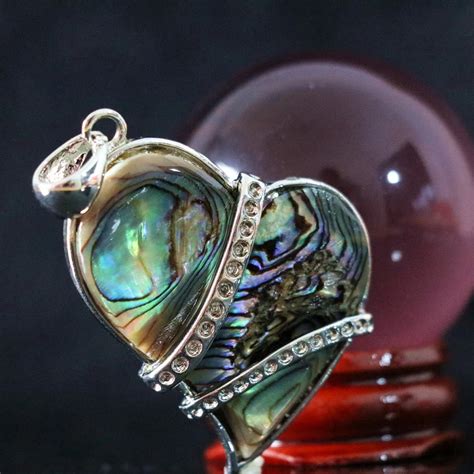 Fashion Purfle Crystal Inlay Natural Abalone Shell Heart Shape Pendant