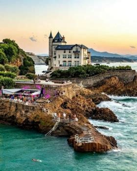 Solve Biarritz Fran A Jigsaw Puzzle Online With Pieces