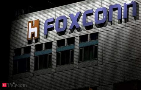 IPhone Supplier Foxconn Aims To Retain Workers Offers 718 Subsidy ET