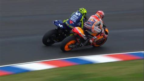 Duel Paling Heboh Valentino Rossi Vs Marc Marquez Nomor Tidak