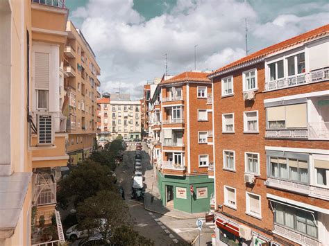 Coronavirus Update: Madrid, Spain – April 27, 2020 – The Girl Who Goes