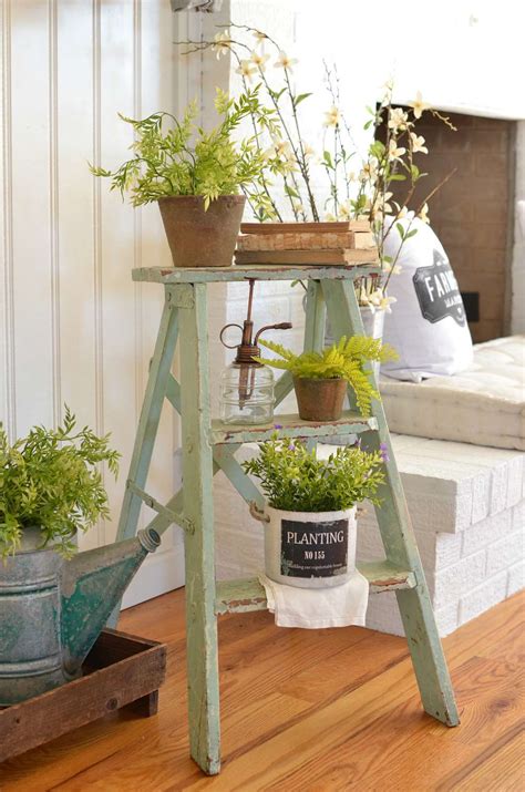 Ways To Decorate With Vintage Ladders