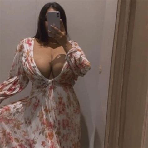 Hot Indian Bhabhi Masturbation With Indian Saree Feat Pussy Mahi By FapHouse XHamster