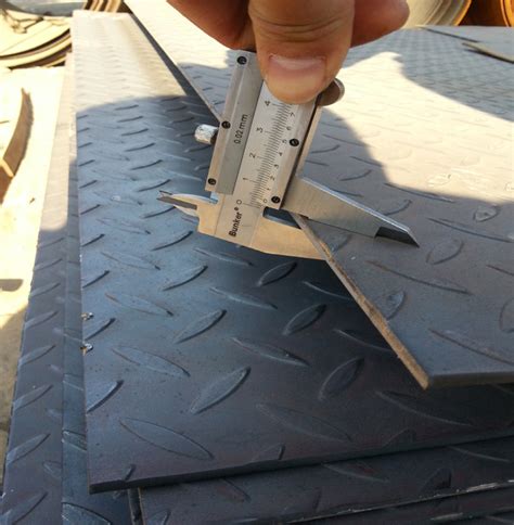 Competitive Price Prime Hot Rolled Steel Mm Chequer Plate With Standard Sizes