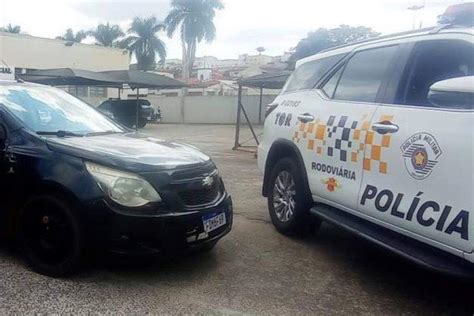 Carro clonado adquirido em anúncio de rede social é apreendido