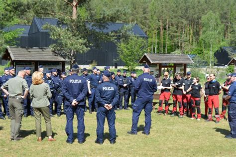 Policjanci Zorganizowali Wiczenia W Zakresie Poszukiwania Zaginionych