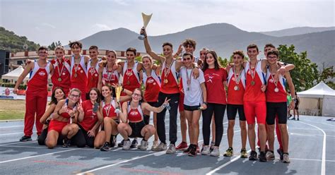 Atletica Avis Macerata Sugli Scudi A Sulmona Cinque Ori E Tredici Podi