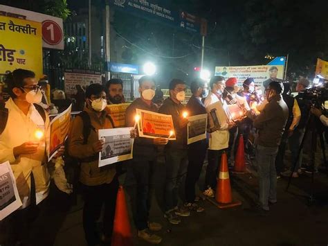 Resident Doctors Protest Outside Health Ministry Over Delay In Neet