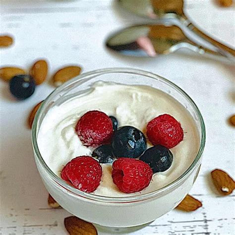 eating yogurt beneficial  harmful calcium  yogurt doctor