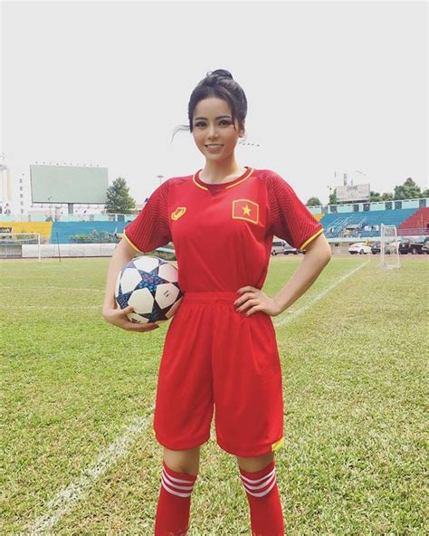 Hot Girl Di N Bikini Tr N Truy N H Nh L V Ng M T C Ng Tr N D I Set B Ng Vi T Nam