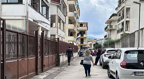 Acerra Alessia Cade Dal Balcone E Muore L Ultimo Disegno Poco Prima A