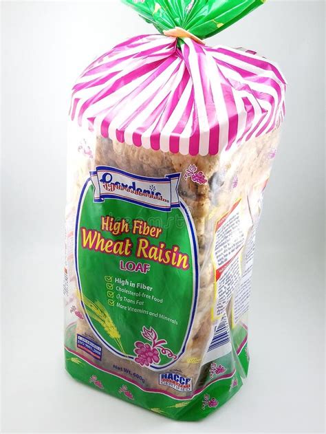 Gardenia High Fiber Wheat Raisin Loaf Bread In The Philippines