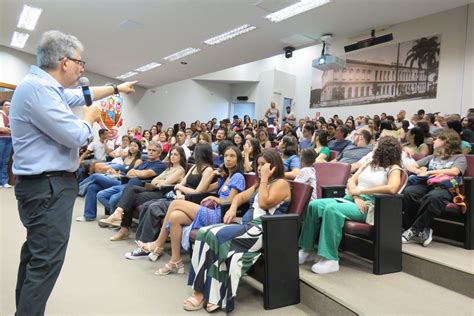 Ingressantes 2024 são recebidos café da manhã a participação