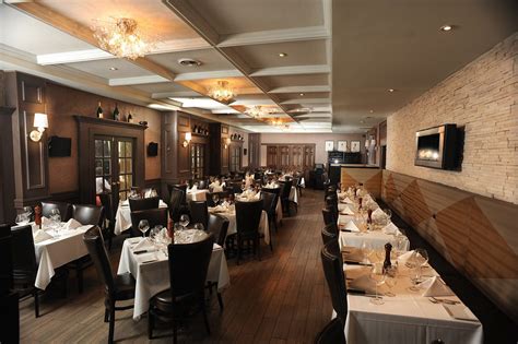 Best Steakhouses in Chicago | Guide to Classic & Modern Restaurants